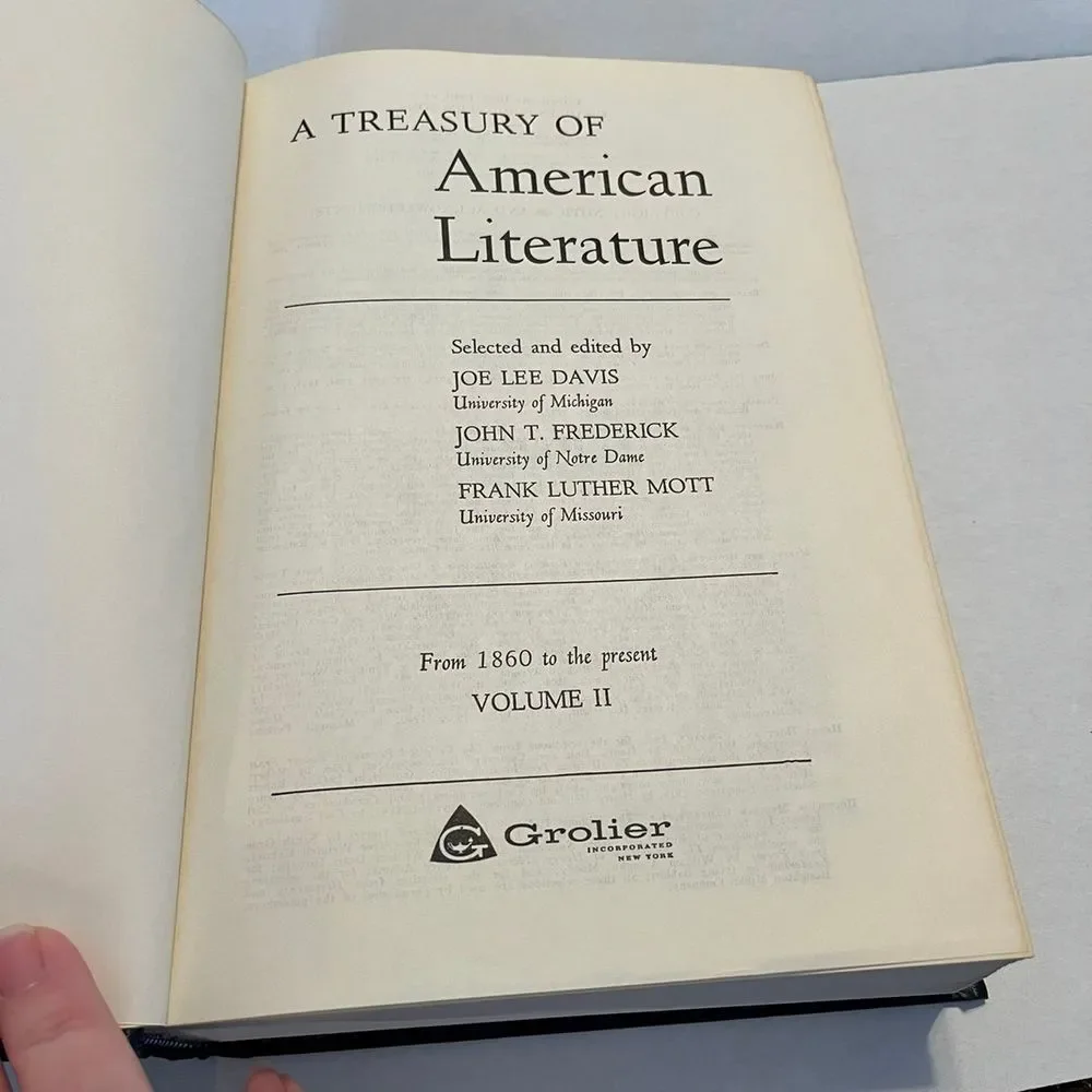 A‎ Treasury of American Literature Volume II Vintage Book